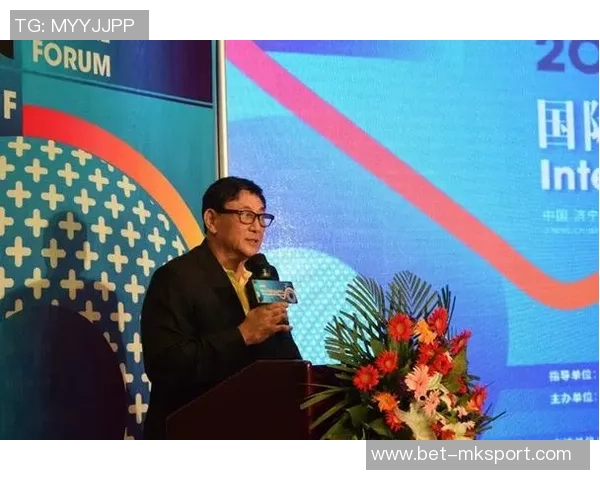 曹阳在广东足球的崛起与发展之路探讨与展望 曹阳在广东足球的崛起与发展之路探讨与展望